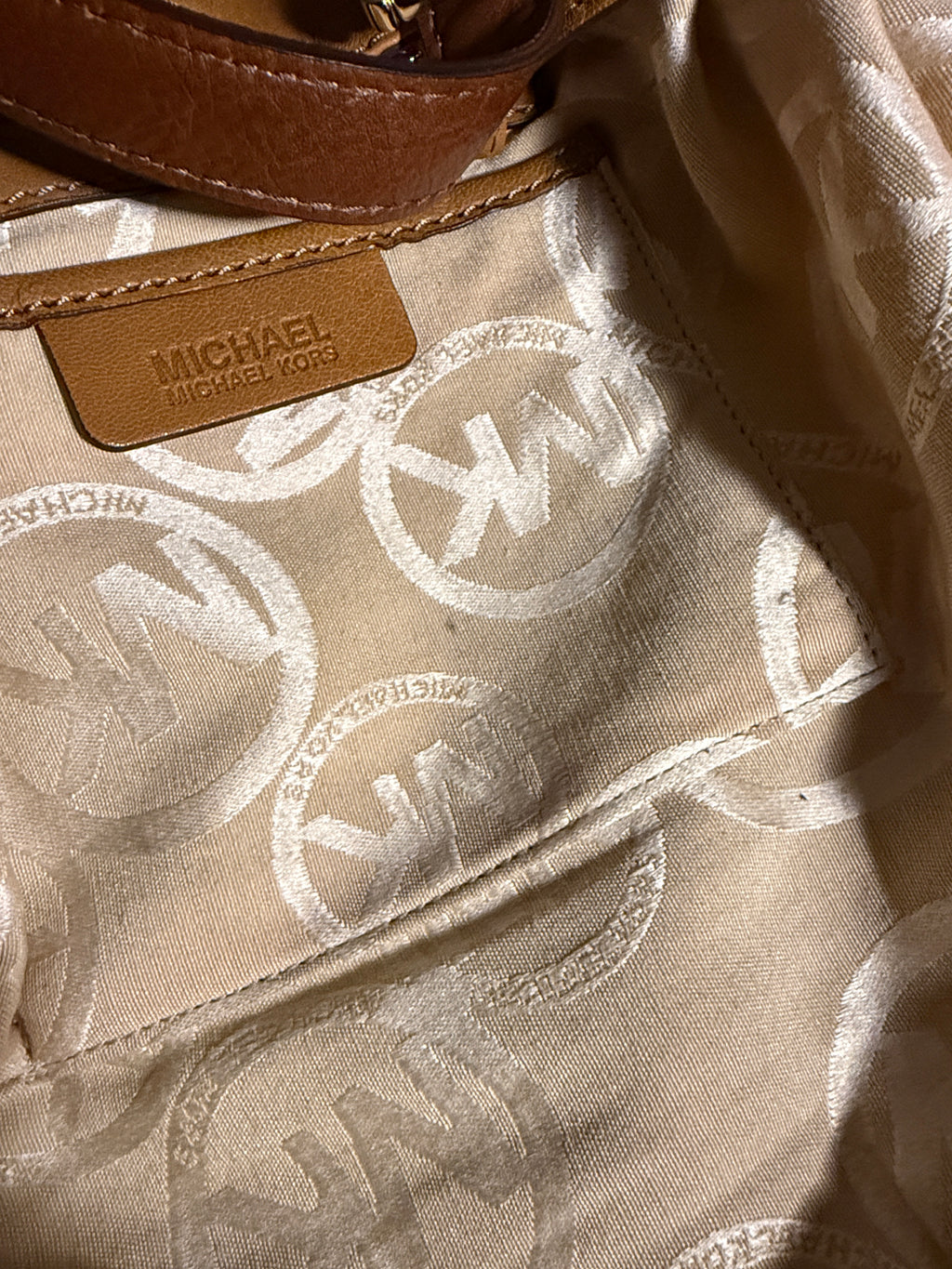 Michael Michael Kors Drawstring Shoulder Bag