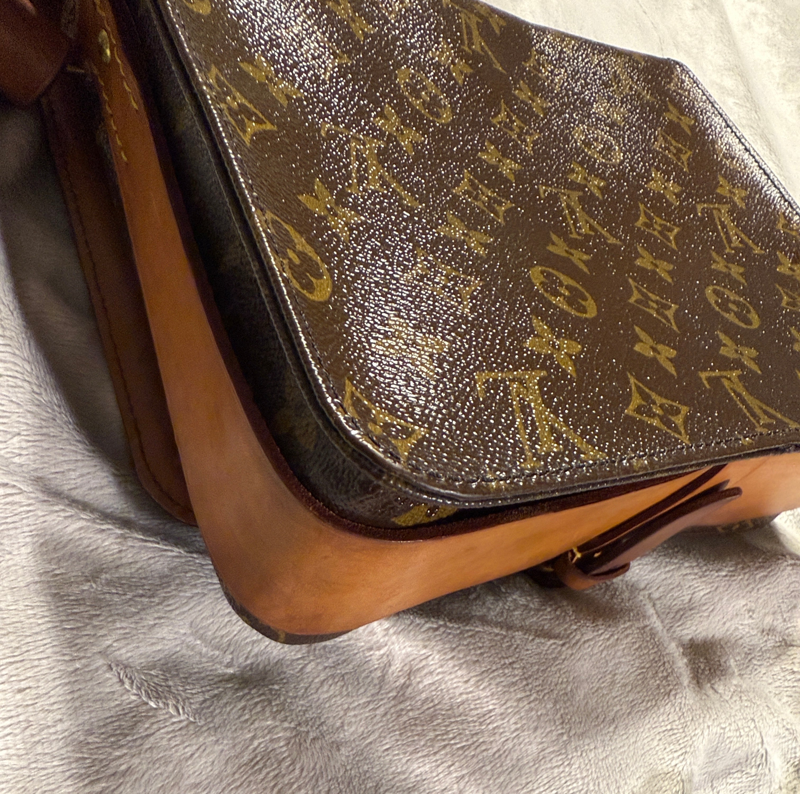 Louis Vuitton Cartouchiere GM Shoulder Bag